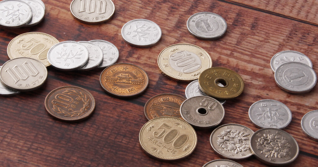 さまざまな硬貨の画像